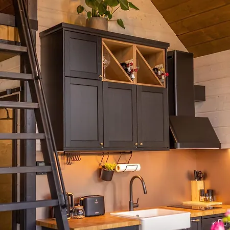 Tindioru Tower * Nogu